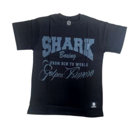 Shark t-shirt golpea primero