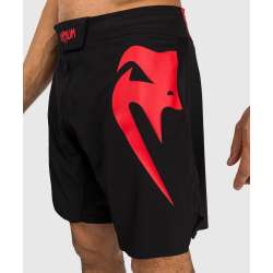 Venum light 5.0 shorts black red